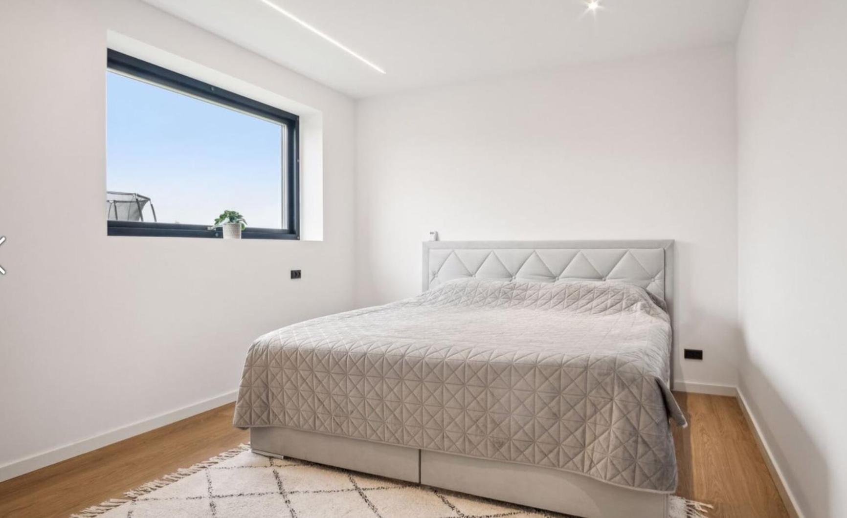 Bright, Quiet, Comfortable Room In A Luxury Home Horsens Bagian luar foto